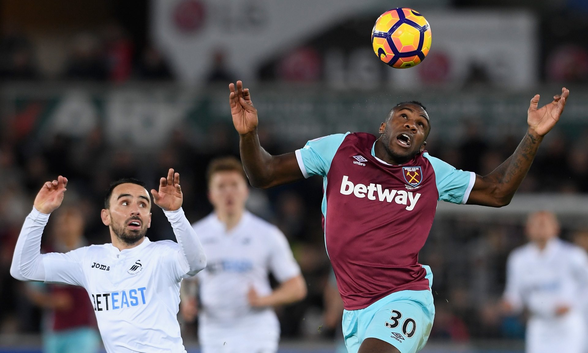 和紧凑的剧 和紧凑的剧