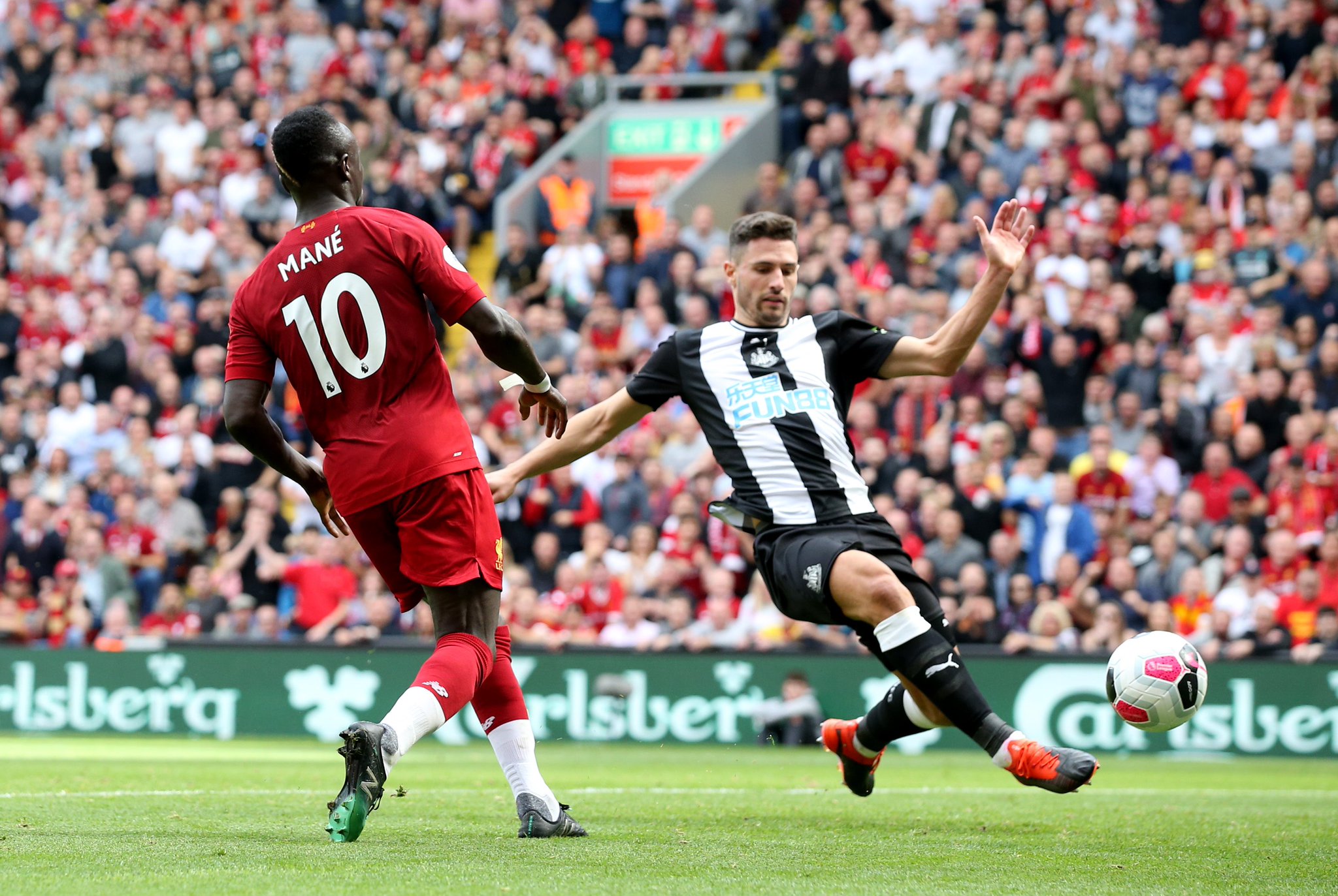 孙兴慜的角 孙兴慜的角